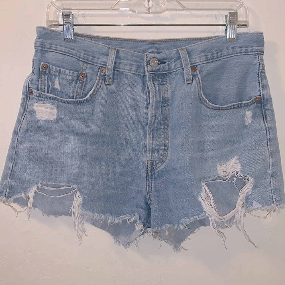Levi Distressed 501 light blue Jean button up Shorts- 8/29 Medium